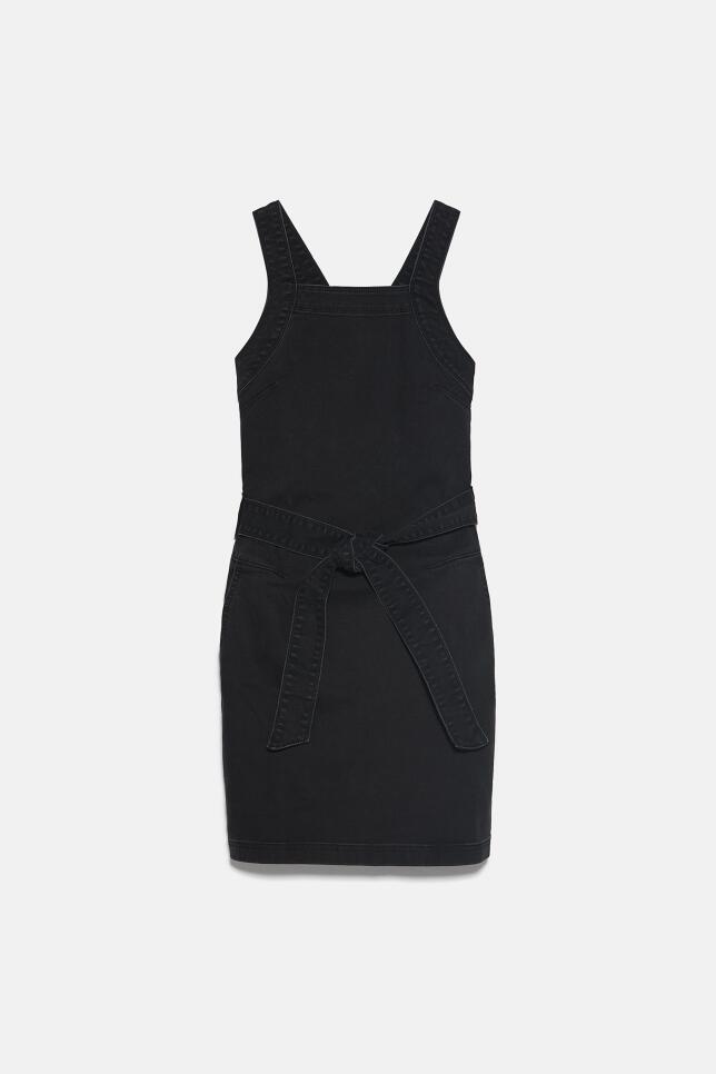 https://resizer.mujerhoy.com/resizer/resizer.php?imagen=http://static-blogs.mujerhoy.com/shopping-philosophy/wp-content/uploads/sites/2/2020/05/moda249.jpg&nuevoancho=644&crop=0