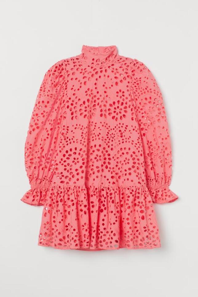 https://resizer.mujerhoy.com/resizer/resizer.php?imagen=http://static-blogs.mujerhoy.com/shopping-philosophy/wp-content/uploads/sites/2/2020/05/moda156.jpeg&nuevoancho=644&crop=0 https://resizer.mujerhoy.com/resizer/resizer.php?imagen=http://static-blogs.mujerhoy.com/shopping-philosophy/wp-content/uploads/sites/2/2020/05/moda156.jpeg&nuevoancho=644&crop=0
